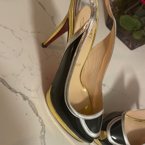 Christian Louboutin NEVER WORN - Picture 7 of 11